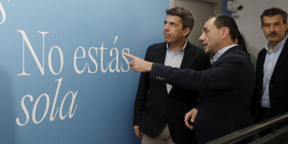 Carlos Mazón: “El Centro Campoamor va a ser un espacio clave para la convivencia, la integración y la actividad social de Alicante”