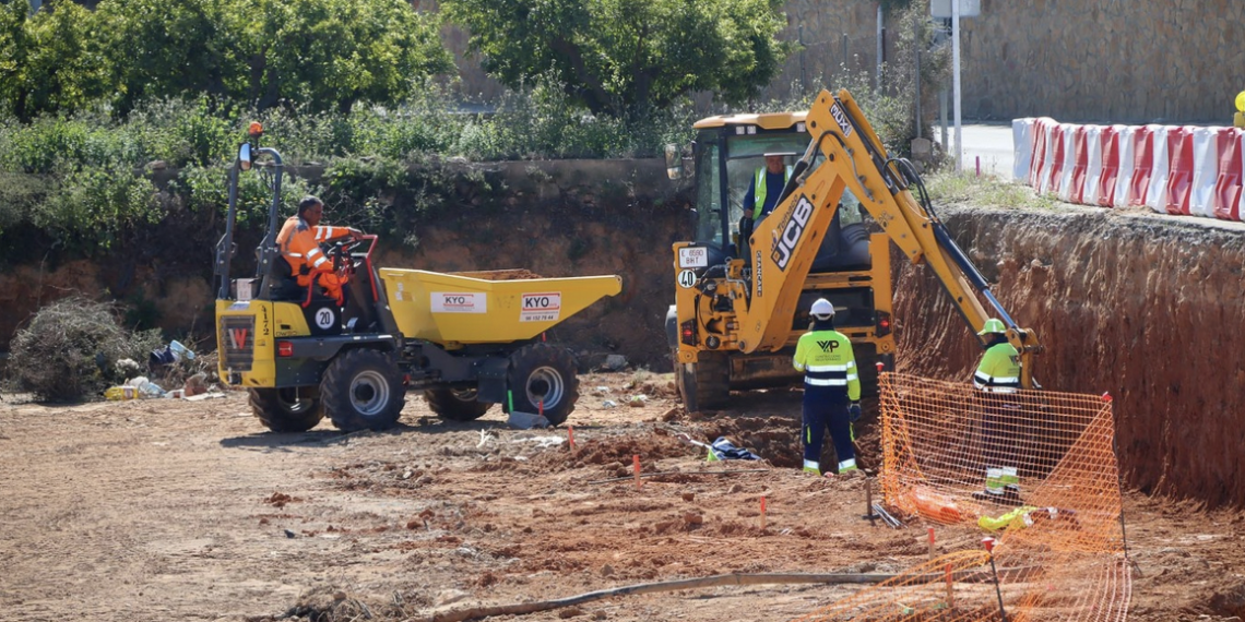 Avanzan las obras de reconstrucción en el Camino dels Arquets, el Paso de Brusa y el Paso dels Arquets en Torrent