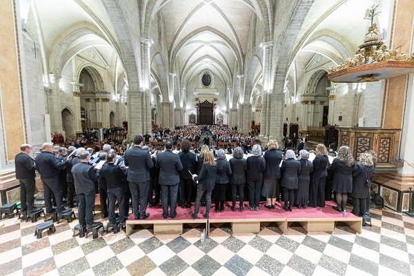 La Semana Santa Marinera «toma» la catedral de Valencia