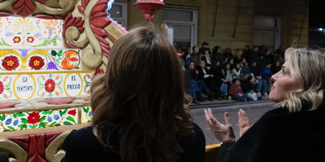 Marta Barrachina: “Hablar de tradiciones es hablar de gaiatas, del ‘esclat de llum sense foc ni fum’”