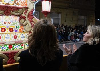Marta Barrachina: “Hablar de tradiciones es hablar de gaiatas, del ‘esclat de llum sense foc ni fum’”