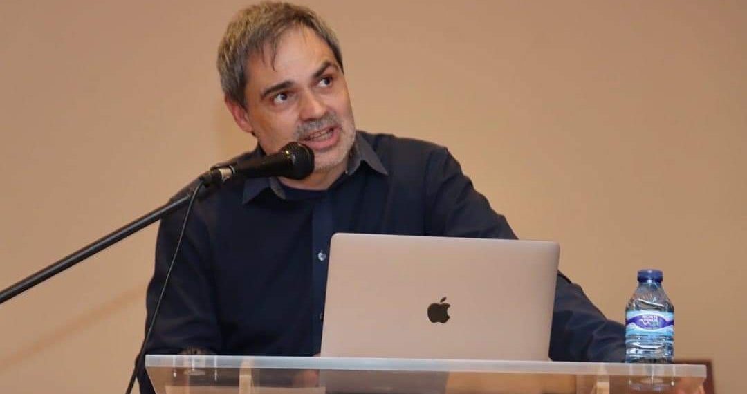 Miquel Àngel Lledó, filòlec, defén l’independència de la llengua valenciana en un congrés en EEUU