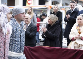 Marta Barrachina participa en la emotiva Ofrenda a la Mare de Déu de la Mar de Benicarló en su 45 aniversario
