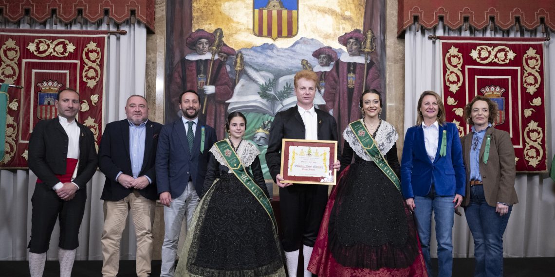 La Diputación de Castellón se llena de magia con la entrega del Gaiater de l’Any 2025 al mago Yunke