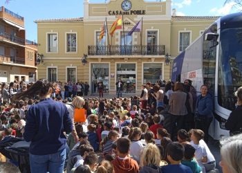 La Pobla de Farnals rinde un emotivo homenaje a Amalio Herranz tras su jubilación