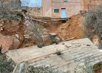 Casas Bajas afrontará de inmediato la reparación del derrumbe en la calle Castilla con ayuda de la Diputación de Valencia