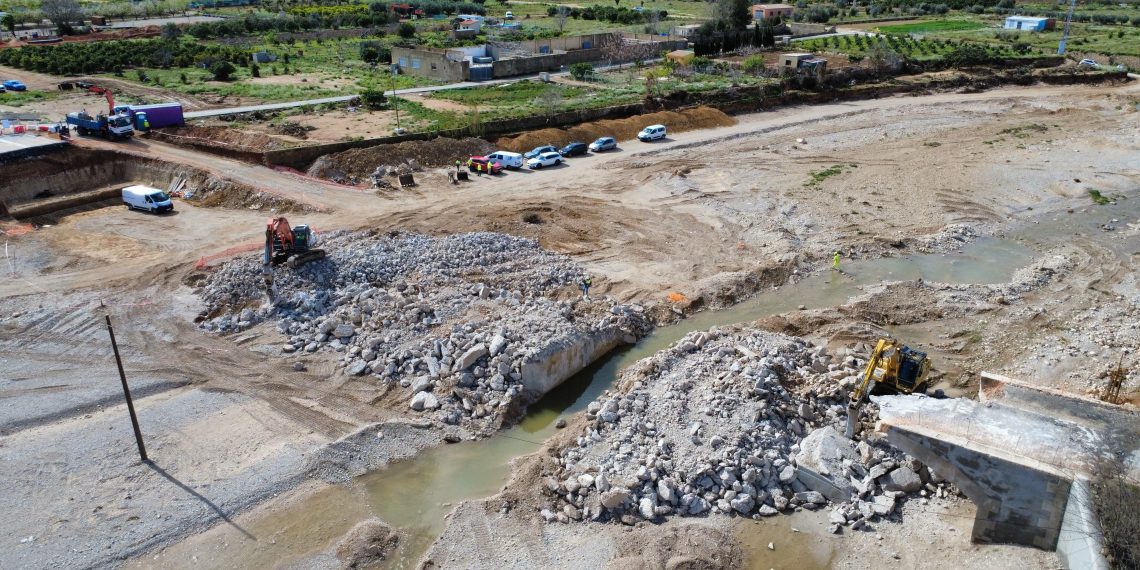 La Diputació de Valencia reconstruirá por completo el puente de acceso a Cheste afectado por la dana