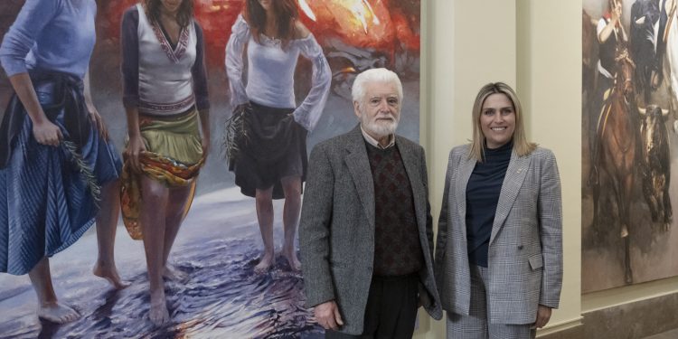 La Diputación de Castellón pone voz al recorrido por los murales pintados por Traver Calzada en el Palacio provincial a través de un servicio de audioguía