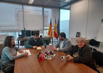 El alcalde y la concejala de Servicios Sociales de La Pobla de Farnals se reúnen con la Generalitat para reivindicar un centro de día o una residencia en la localidad