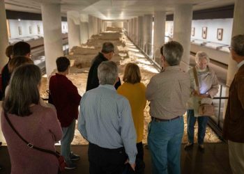 El IVAM propone un paseo por su muralla medieval de la mano del arqueólogo José Ferrandis