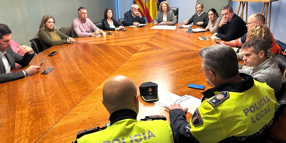 Torrent suspende las clases, actividades municipales y otras medidas ante el temporal