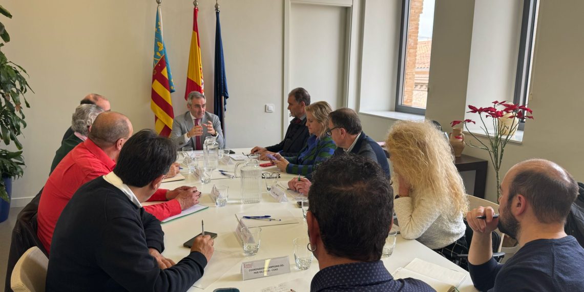 Miguel Barrachina se reúne con representantes de las principales organizaciones del sector agroalimentario