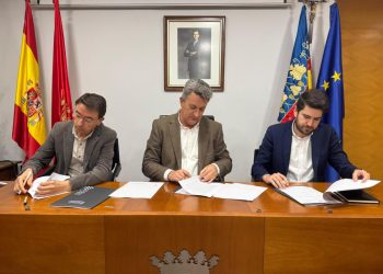 La Generalitat, Statkraft y STN firman un acuerdo para hacer compatible el proyecto Arada Solar y el centro logístico cerámico en Castellón