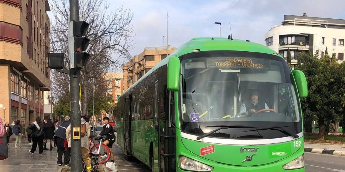 La Generalitat y el Ayuntamiento de Torrent refuerzan el servicio gratuito de bus lanzadera para acudir al Germanor Fest