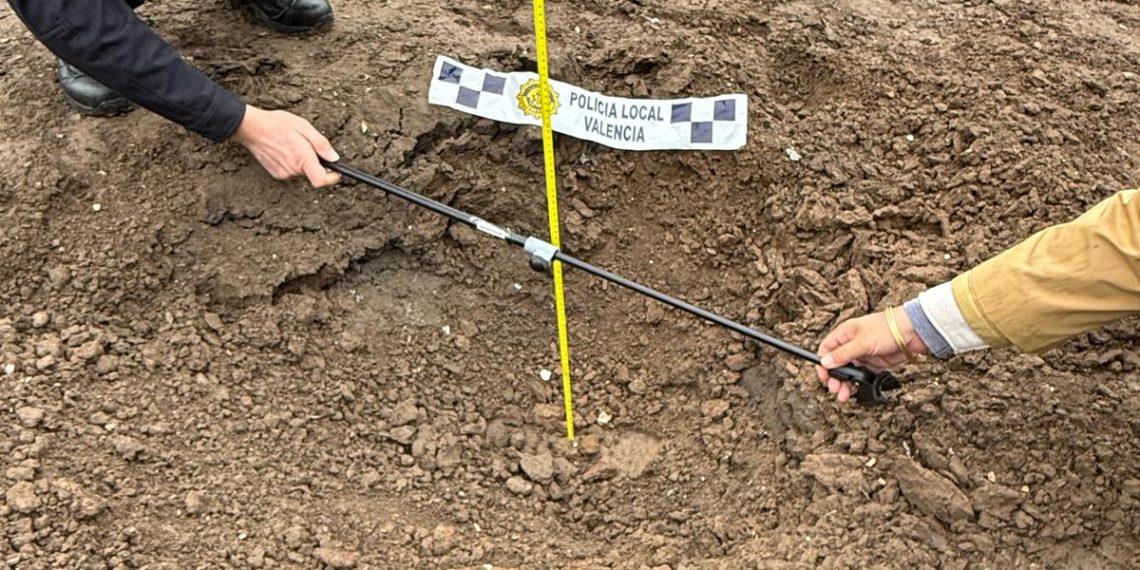 Explosión en la calle Tomás de Montañana provoca rotura de cristales y movilización de los servicios de emergencia