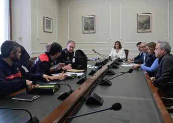 Valencia estudia cómo interceptar el material pirotécnico ilegal que llega a la ciudad por mensajería y aumentar las sanciones por su mal uso