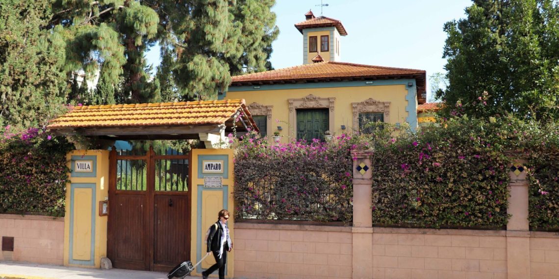 La Generalitat solicita el desalojo de Villa Amparo para su rehabilitación cultural