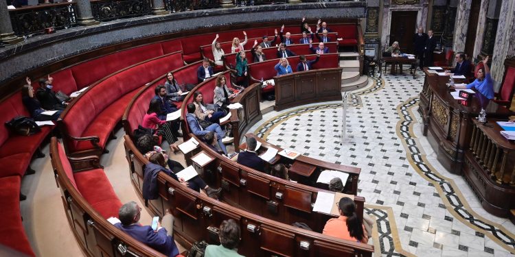 El Pleno aprueba la modificación provisional de la composición de las comisiones permanentes del Ayuntamiento