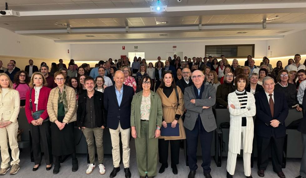 El Hospital Doctor Peset celebra su 50 aniversario como centro de formación de especialistas en Oftalmología
