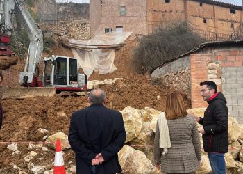 Casas Bajas avanza en la reparación del derrumbe de la calle Castilla con el respaldo de la Diputación de Valencia