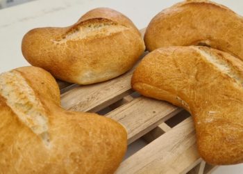 El Gremio de Panaderos y Pasteleros de Valencia presenta el proyecto de reconocimiento de la Pataqueta como Marca CV