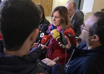 La alcaldesa lamenta la “falta de respeto institucional” del Ministerio de Transportes por no invitar al Ayuntamiento a la visita al canal de acceso ferroviario