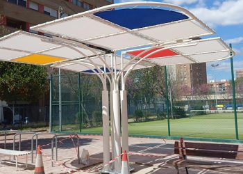 La Fundación Deportiva instala 200 sombrajes en 29 instalaciones deportivas de la ciudad