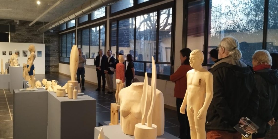 Valencia impulsa el intercambio cultural europeo con la exposición del escultor Antonio Samo en Francia