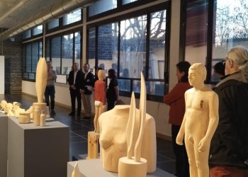 Valencia impulsa el intercambio cultural europeo con la exposición del escultor Antonio Samo en Francia