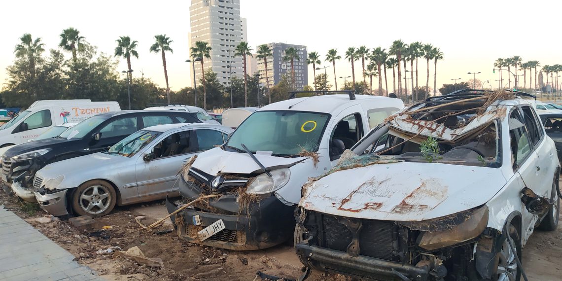 El Ayuntamiento retira cerca de 3.500 vehículos afectados por la dana y da por clausuradas las 25 campas de las tres pedanías