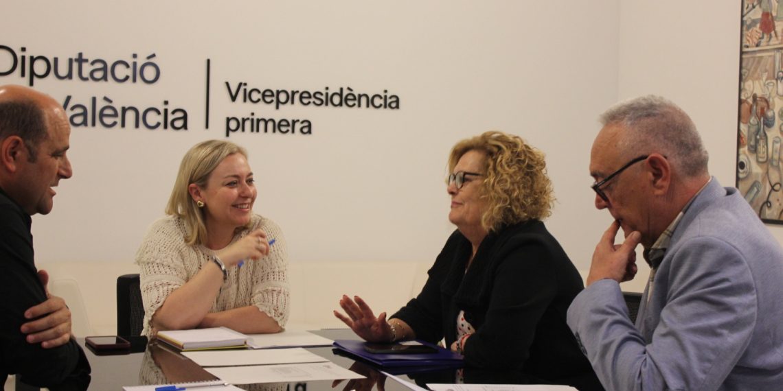 La Diputación de Valencia convocará antes del verano las ayudas para las comparsas y ‘filaes’ de Moros y Cristianos   