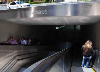 Los usuarios de TRAM d’Alacant emplean una media de ocho minutos para llegar a las estaciones, según el ISC 2024