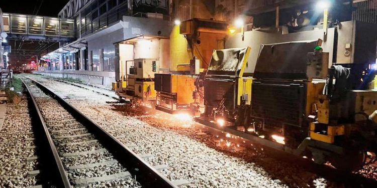 FGV realiza trabajos de mantenimiento en vías del metro para reducir vibraciones y ruidos en la circulación