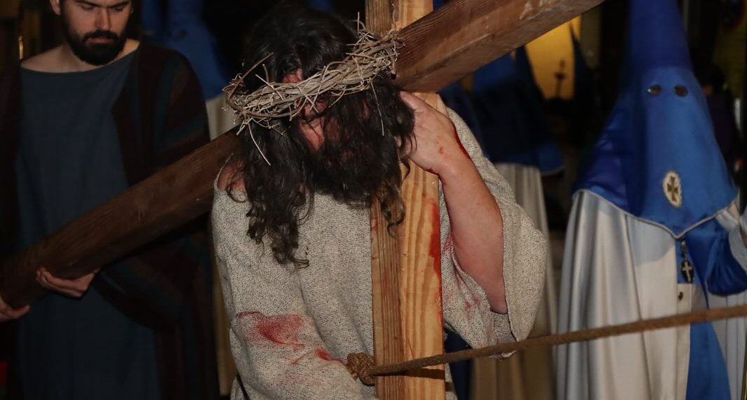 Procesiones, traslados y encuentros protagonizan el Miércoles Santo en Torrent