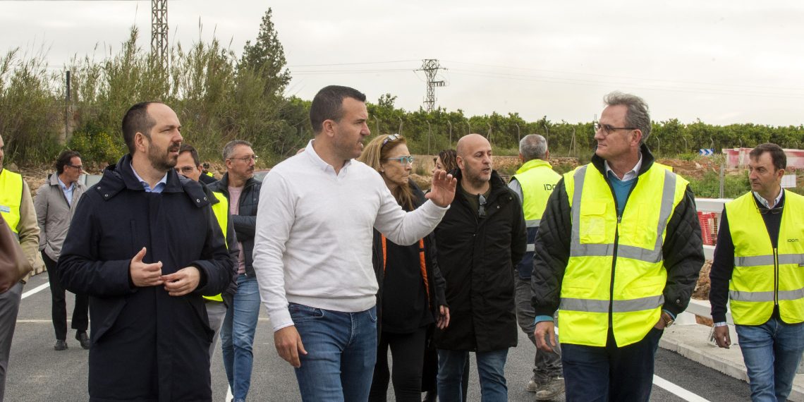 La Diputació de València reabre el puente de Aldaia tras la DANA
