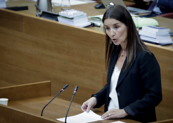 El Consell formaliza cerca de 400 contratos de emergencia para reparar daños tras la riada