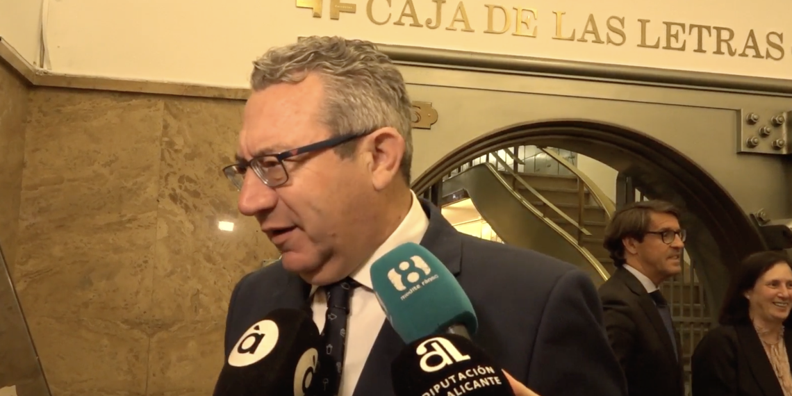 Juan Gil-Albert ya forma parte del legado intelectual de ‘La Caja de las Letras’ del Instituto Cervantes