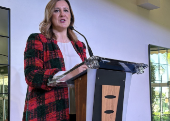 Catalá participa en el homenaje a José Luis Marín, fundador del colegio Marni