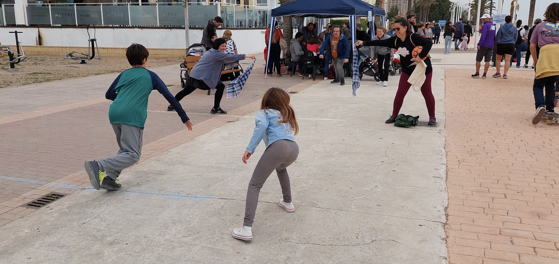 La Pobla de Farnals celebrará la Fireta de Pasqua con espectáculos, música, juegos y cine infantil