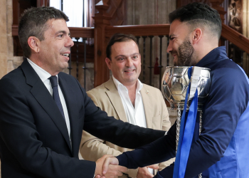 Mazón celebra con el Peñíscola FS su primer título nacional