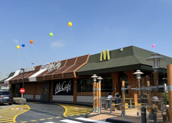 McDonald’s reabre su restaurante de Sedaví tras la DANA