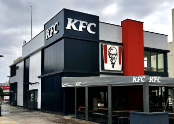 KFC reabre su restaurante en Alfafar tras el impacto de la DANA