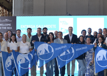 36 escuelas se unen al proyecto Escuela de Vela Azul 2025