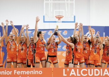 Los equipos juniors de Valencia Basket, campeones autonómicos