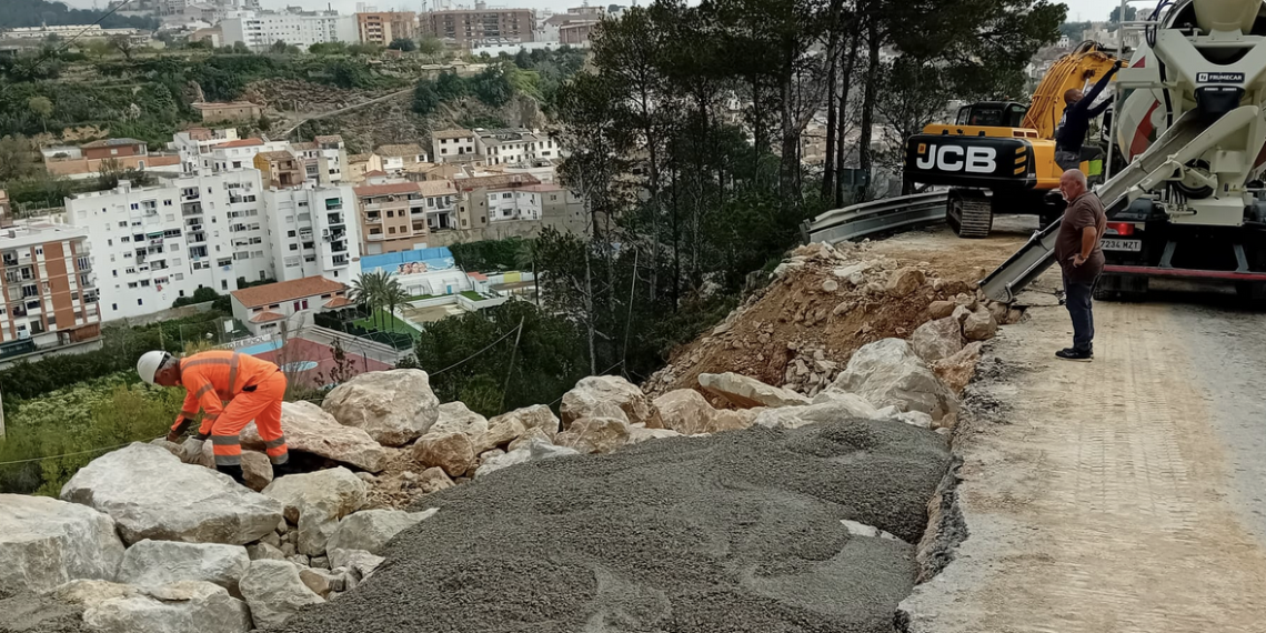 La Diputació abre al tráfico el puente de la Jarra en Buñol