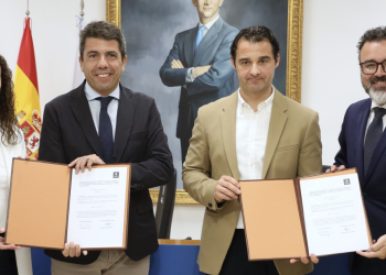 Mazón impulsa la rehabilitación de las Eras de la Sal en Torrevieja