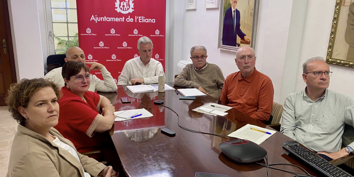 L’Eliana se reúne con FGV para buscar soluciones al paso de la estación de metro