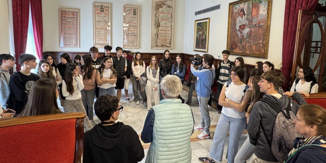 15 alumnos de Rumanía participan en un programa de intercambio Erasmus en Sueca