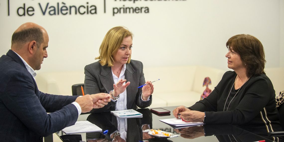 Diputació de Valencia y AVL refuerzan su alianza para impulsar el uso del «valenciano»