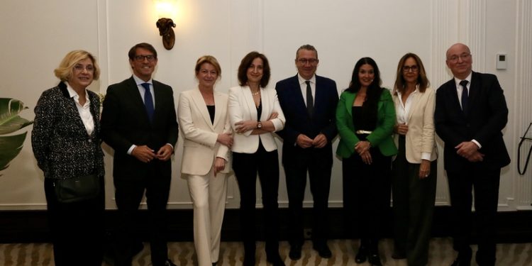 Rosario Raro defiende las segundas oportunidades de la vida en La novia de la paz, Premio Azorín 2025